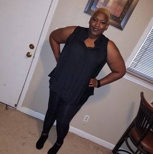 Black sleeveless shirt